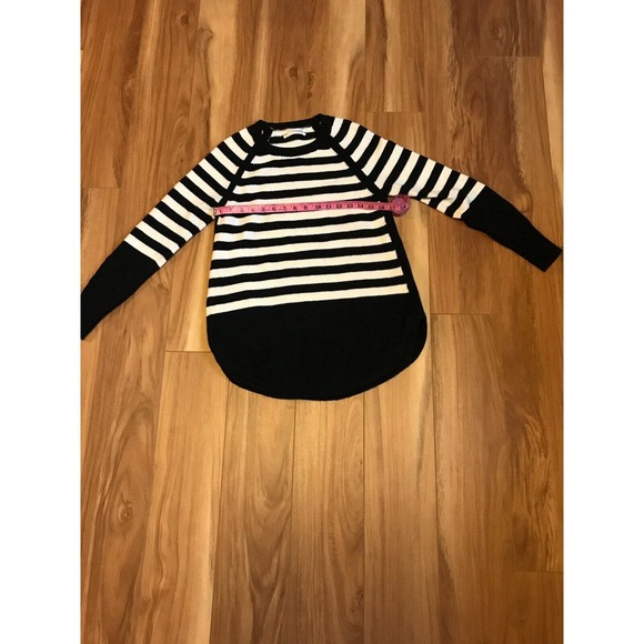 Anthropologie Rebekah Black/White Striped Tunic Sweater Size Extra Small - Picture 4 of 10